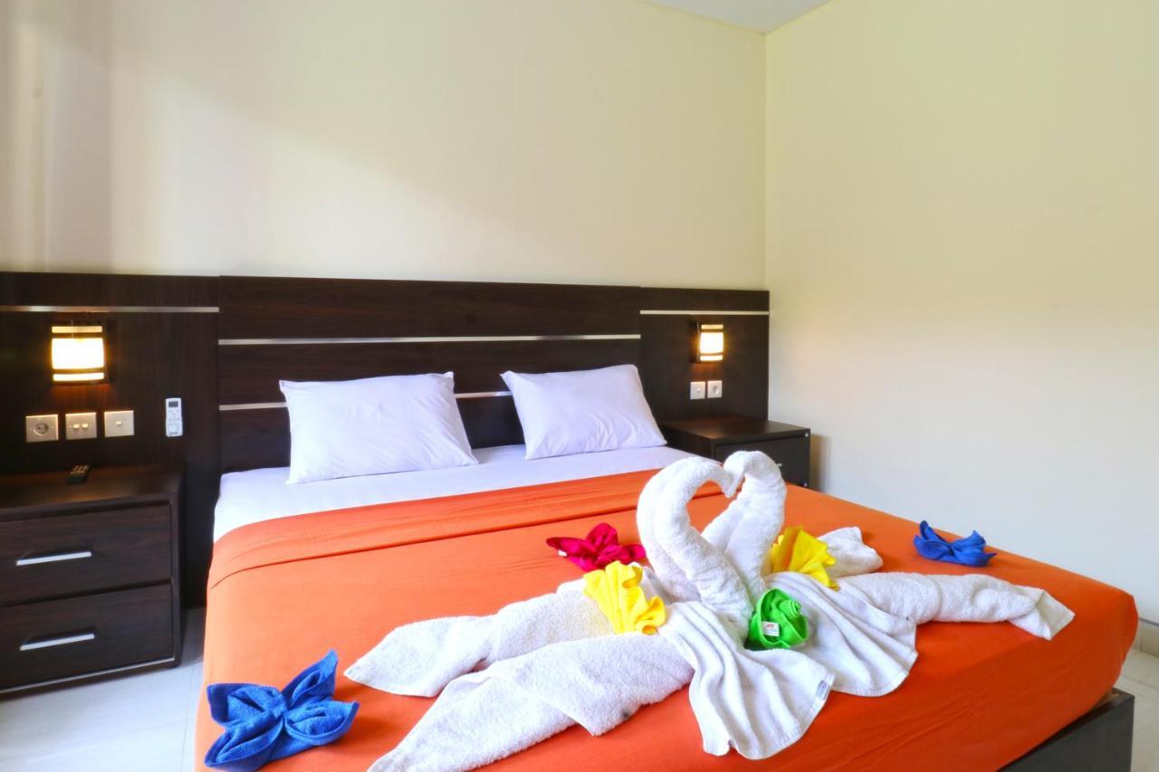 Hotel Gempita House Bali Legian Esterno foto