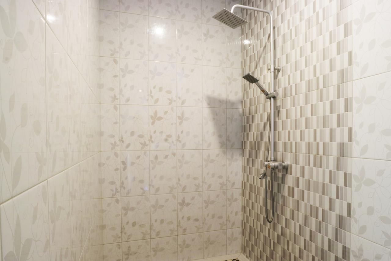 Hotel Gempita House Bali Legian Esterno foto