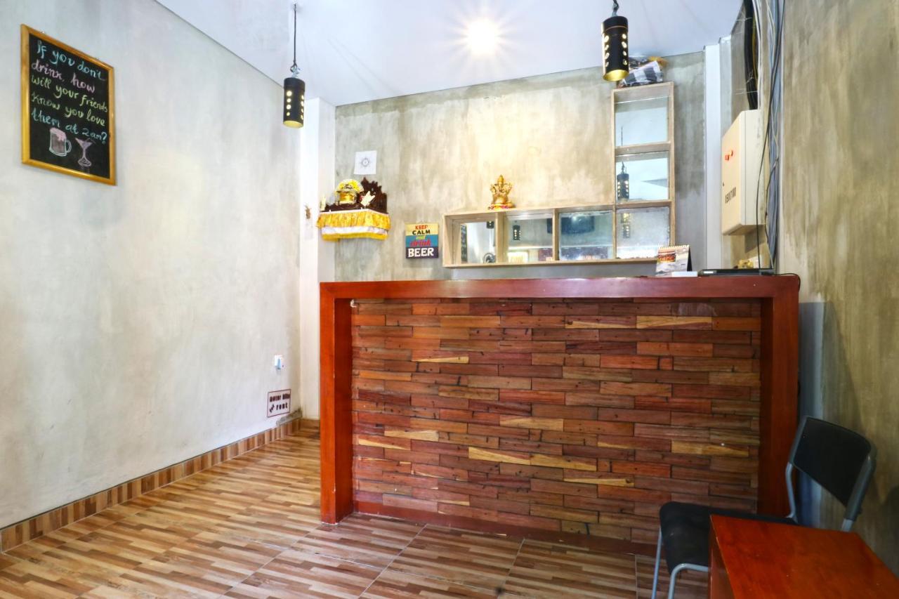 Hotel Gempita House Bali Legian Esterno foto
