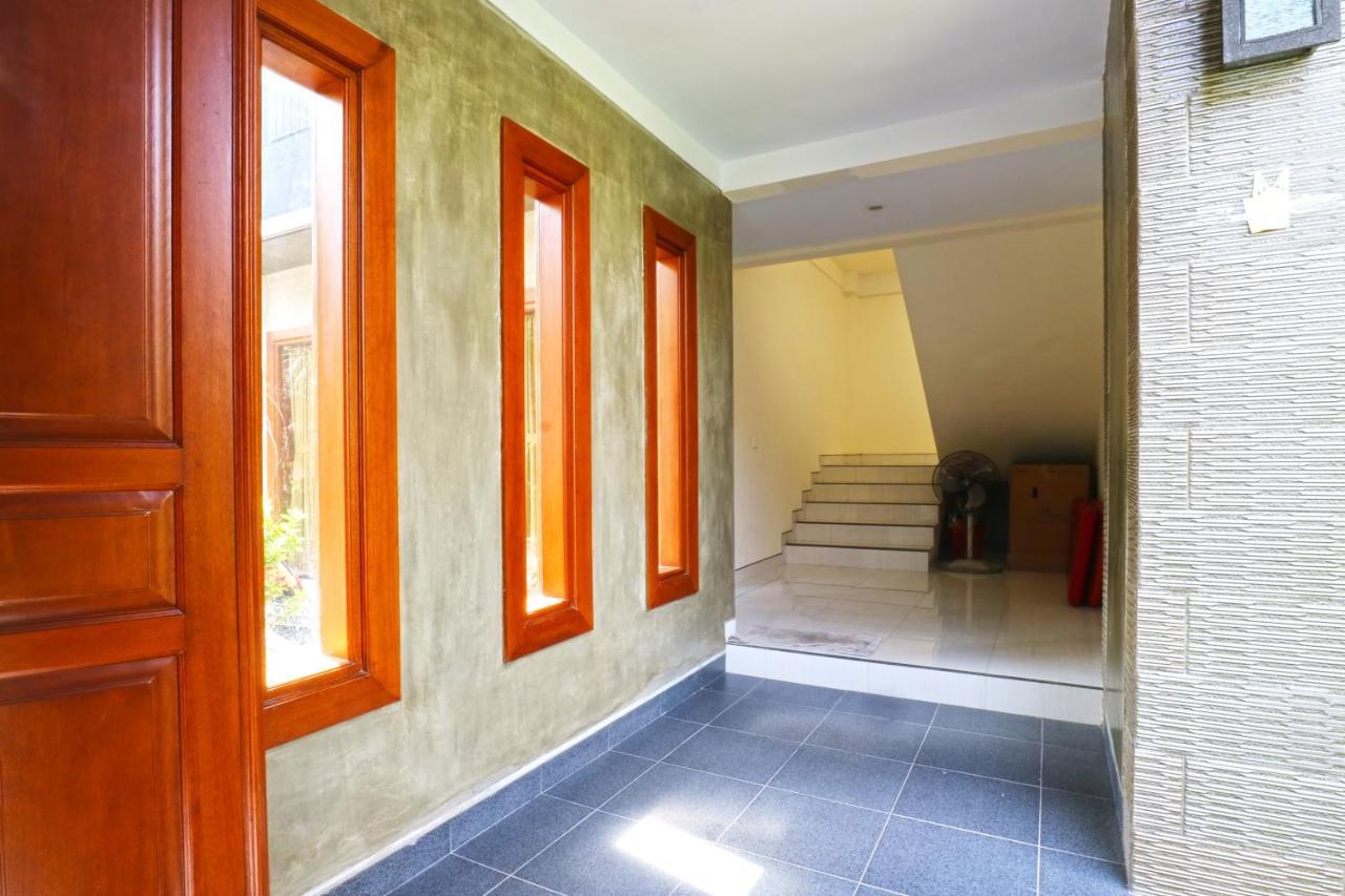 Hotel Gempita House Bali Legian Esterno foto